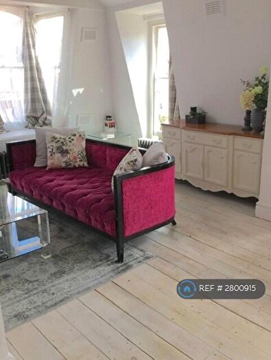 1 Bedroom Flat To Rent In Mare Street, London, E8