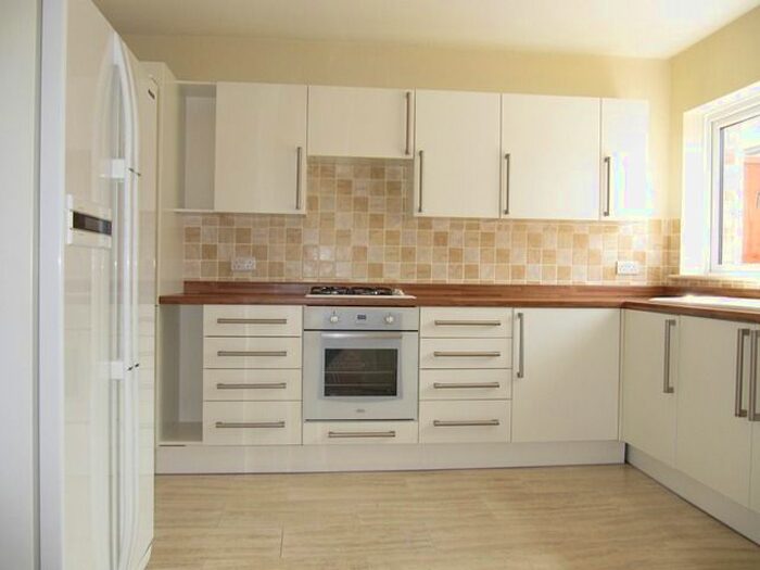 3 Bedroom Detached House To Rent In Badger Close, Guildford GU2