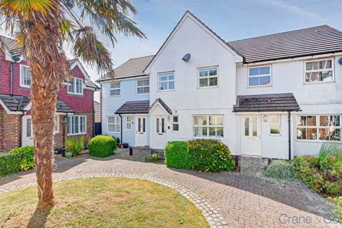 3 Bedroom Terraced House For Sale In St Lawrence Place, Eastbourne, BN23