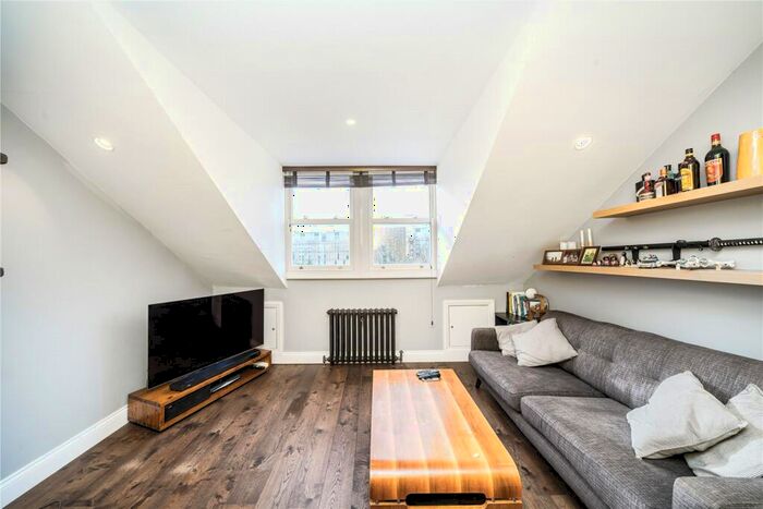 1 Bedroom Apartment To Rent In Brondesbury Road, London, NW6