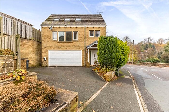 4 Bedroom Detached House For Sale In Thick Hollins Drive, Meltham, Holmfirth, HD9