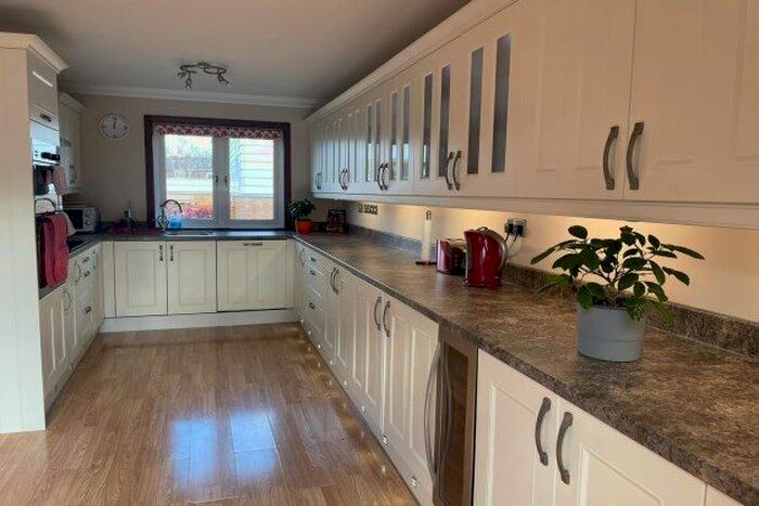 4 Bedroom Terraced House To Rent In Abbey Road, Basingstoke RG24