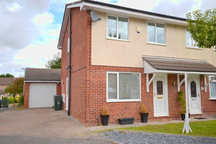 3 Bedroom Semi-Detached House To Rent In Woodlea, Coulby Newham, Middlesbrough, TS8
