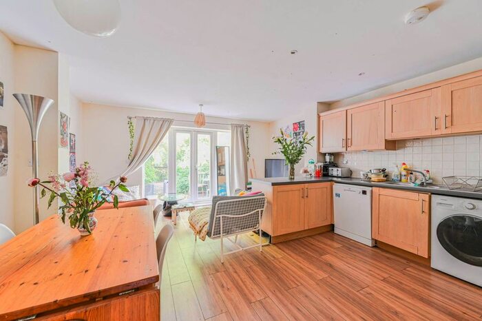 4 Bedroom Terraced House To Rent In Edgar Wallace Close, Peckham, London, SE15