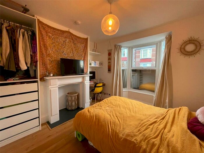 1 Bedroom Terraced House To Rent In St. Leonards Avenue, Exeter, Devon, EX2