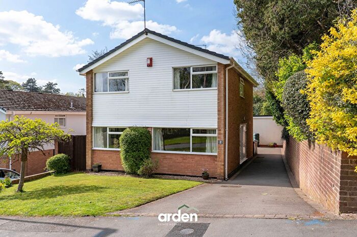 4 Bedroom Detached House For Sale In Woodshill Avenue, Lickey, B45