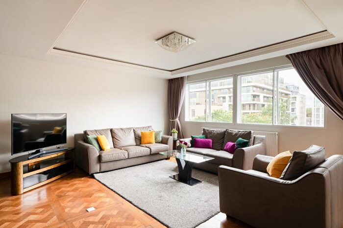 3 Bedroom Flat To Rent In Warwick Gardens, London, W14