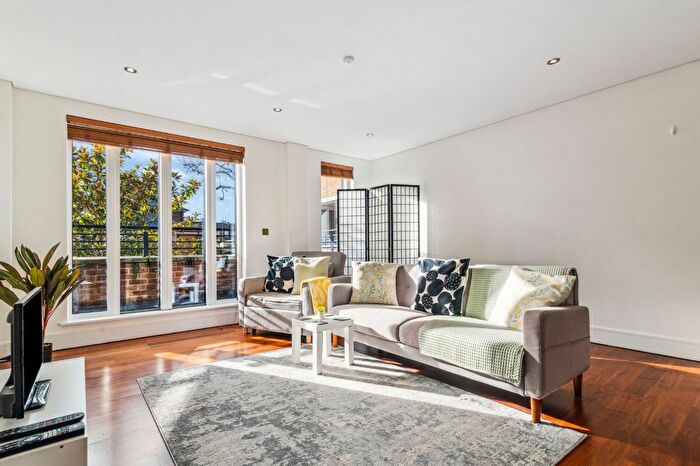 1 Bedroom Flat To Rent In Times Court, Retreat Road, Richmond, TW9