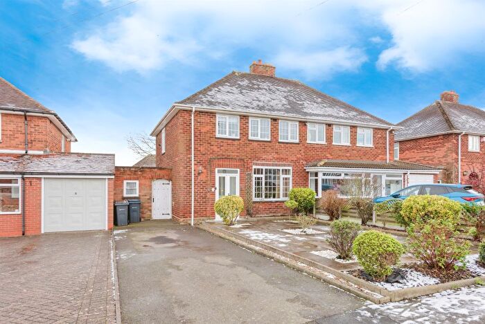3 Bedroom Semi Detached House For Sale In Holbeche Road, Sutton Coldfield, B75