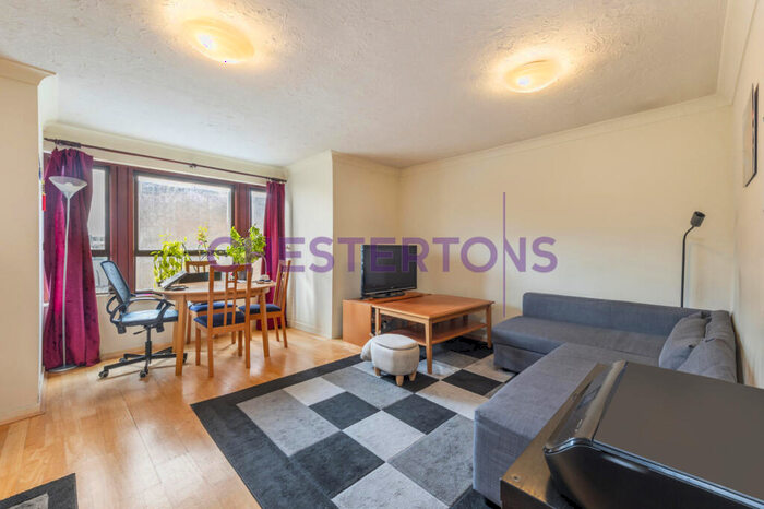 2 Bedroom Flat To Rent In Horseshoe Close, Cubitt Town, E14