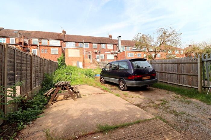 2 Bedroom Flat To Rent In Crawley Green Road, Luton, LU2