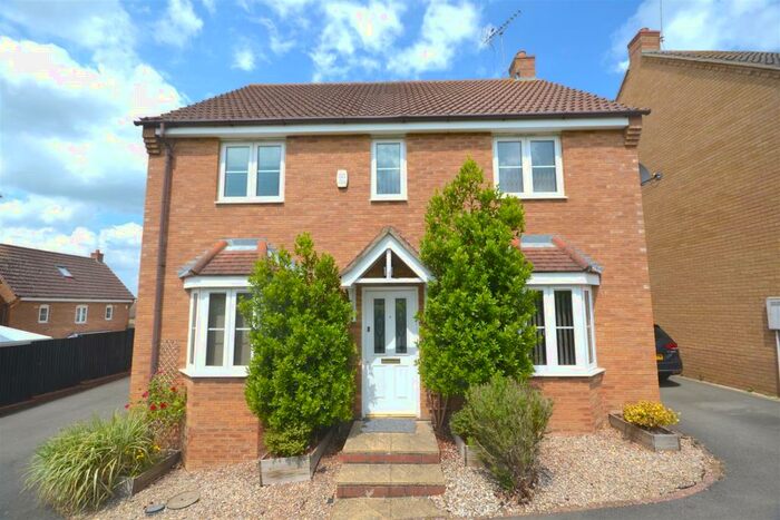 4 Bedroom Detached House To Rent In Foundry Walk, Thrapston, Kettering, NN14