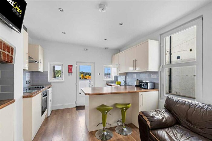 6 Bedroom Terraced House To Rent In Glen Park Avenue, Plymouth, PL4