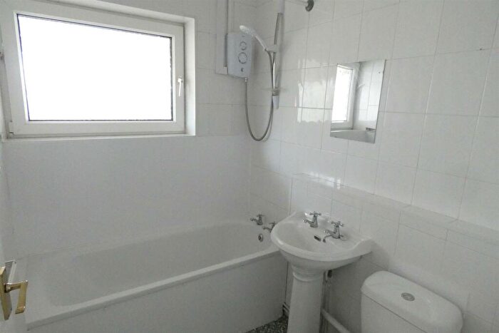 2 Bedroom Semi-Detached Bungalow For Sale In Minton Close, Cheadle, Stoke On Trent, ST10