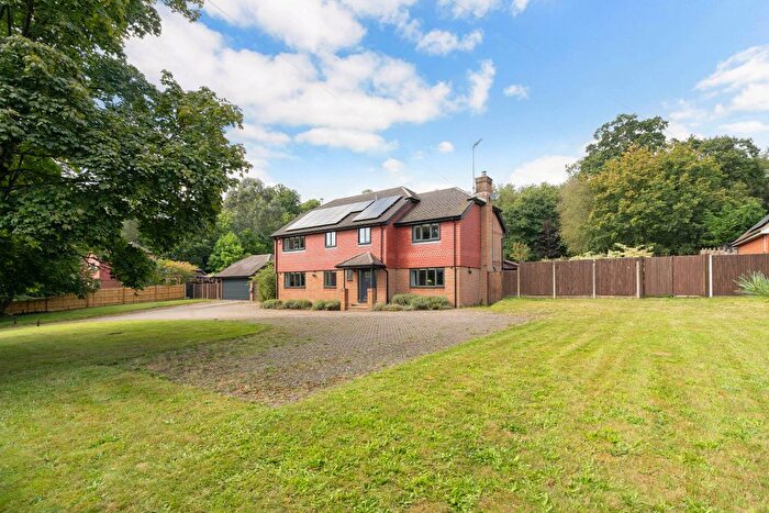 5 Bedroom Detached House For Sale In Longmoor Road, Greatham, GU33