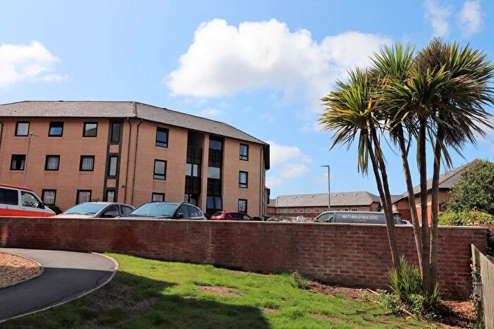 2 Bedroom Flat For Sale In Gerddi Rheidol, Trefechan, SY23