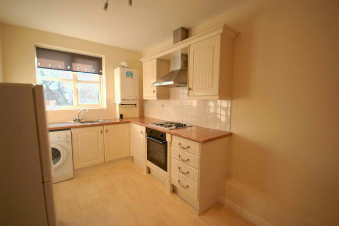 2 Bedroom Flat To Rent In Rathmore Gardens, Blackpool, FY2