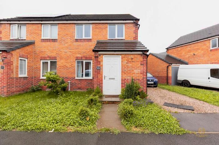 3 Bedroom Semi-Detached House For Sale In Tomlinson Place, Rishton, Blackburn, BB1