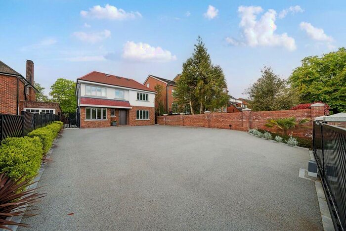 5 Bedroom Detached House For Sale In Park Road, Beckenham, BR3
