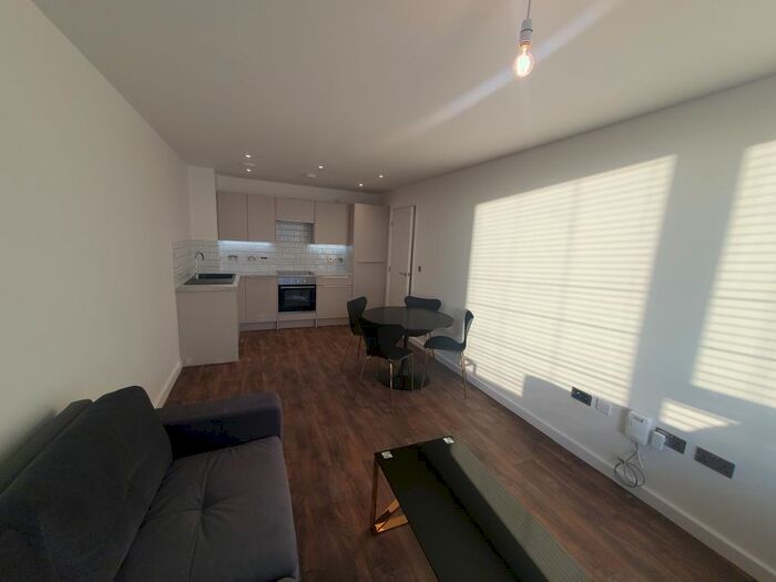 2 Bedroom Flat To Rent In Moseley Street, Digbeth, Birmingham, B12