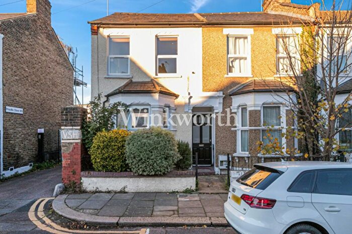 2 Bedroom Terraced House For Sale In Conway Road, London, N15