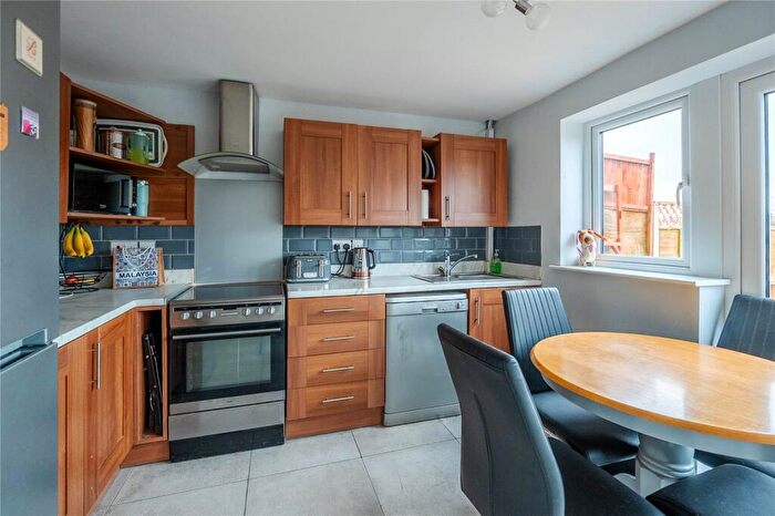 3 Bedroom Terraced House For Sale In Tyne Square, Bletchley, MK3
