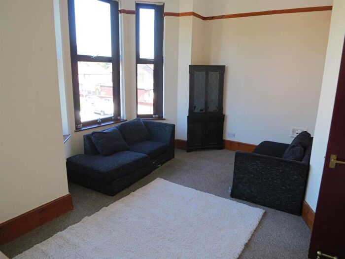 1 Bedroom Apartment To Rent In Wellington Road, Fallowfield, M14