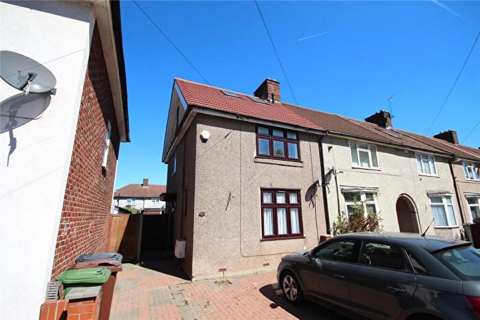 4 Bedroom End Of Terrace House To Rent In Goresbrook Road, Dagenham, RM9