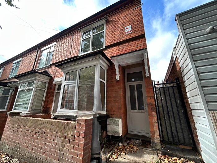 4 Bedroom End Of Terrace House To Rent In Lavender Road, Leicester, LE3