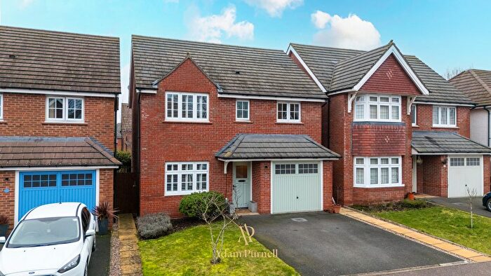 4 Bedroom Detached House For Sale In Ferry Pickering Close, Hinckley, LE10
