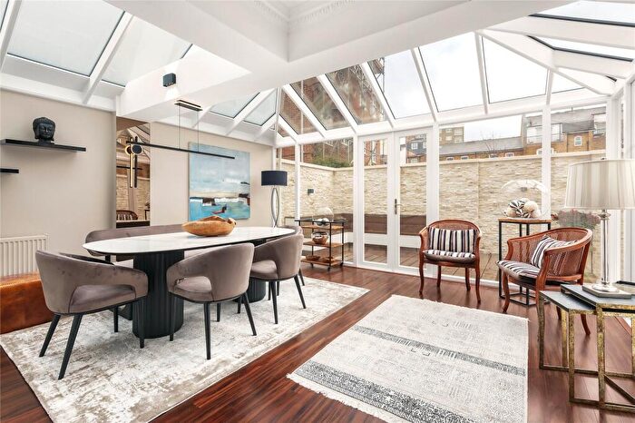 House To Rent In Orville Road, London, SW11