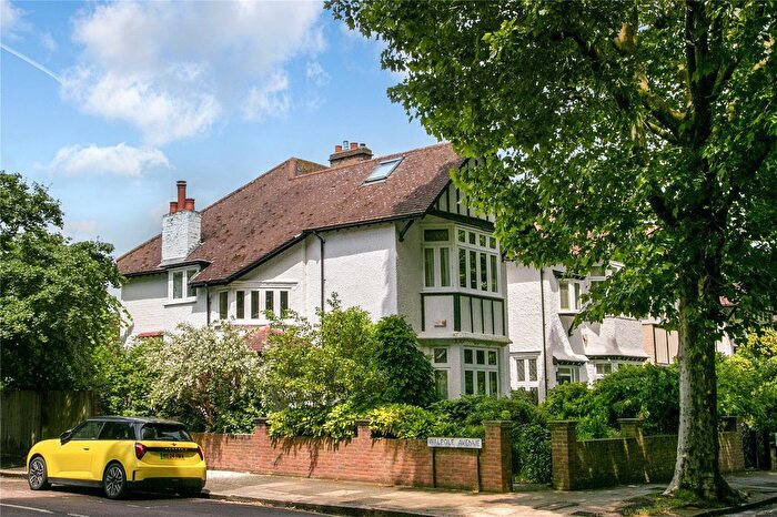 5 Bedroom Semi-Detached House For Sale In Ennerdale Road, Kew, Surrey, TW9