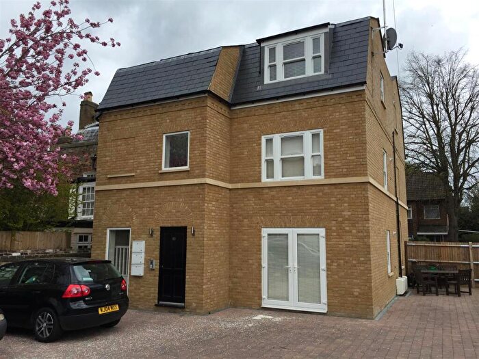 2 Bedroom Apartment To Rent In New Road, Ware, Herts, SG12