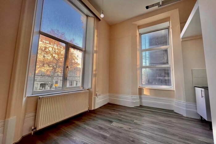 1 Bedroom Flat To Rent In Cromwell Road, London, SW5