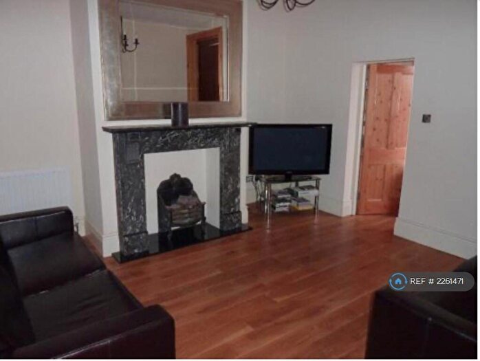 7 Bedroom Terraced House To Rent In Shortridge Terrace, Newcastle Upon Tyne, NE2