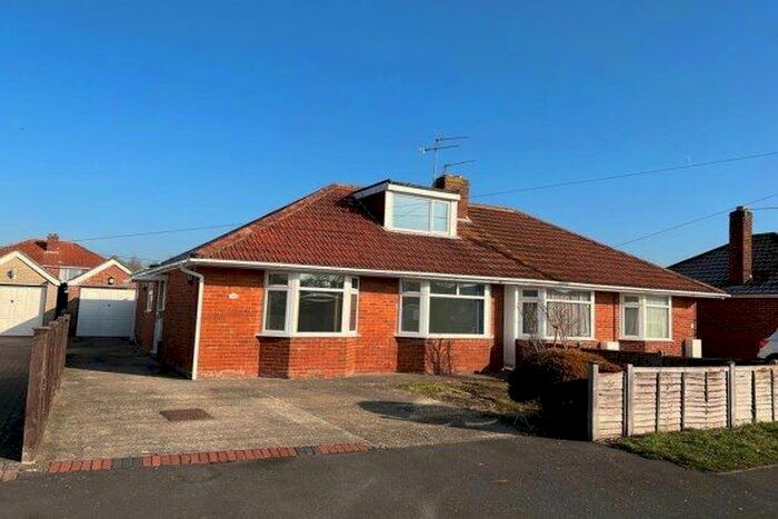 3 Bedroom Bungalow To Rent In St. Michaels Road, Southampton, SO40
