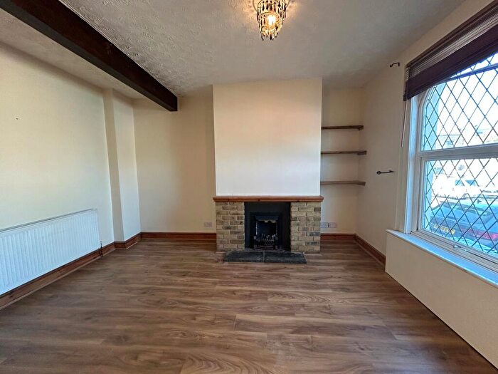 4 Bedroom Town House To Rent In Zion Place, Gravesend, DA12