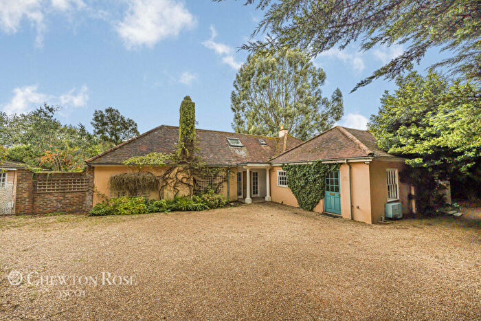 4 Bedroom Detached Bungalow For Sale In North Street, Windsor, SL4