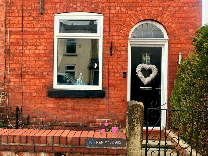 2 Bedroom Semi-Detached House To Rent In Co-Operative Street, Stockport SK7