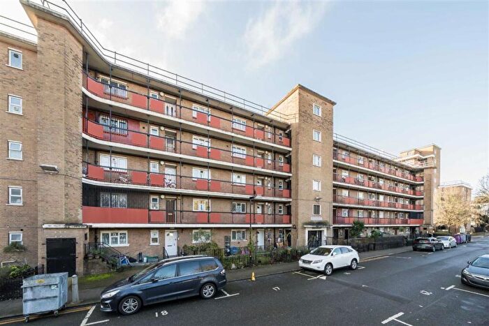3 Bedroom Flat For Sale In Jubilee Street, London, E1
