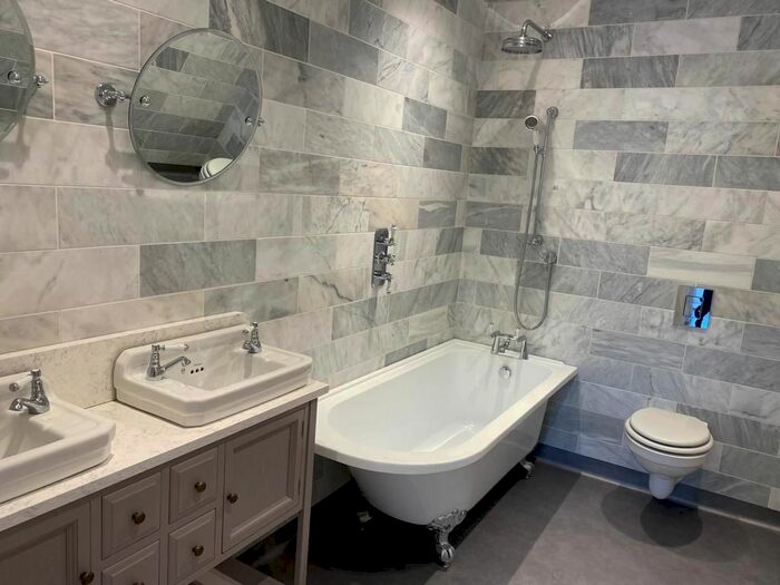 3 Bedroom Flat To Rent In Castle Street, Sheffield, S3