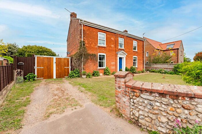 4 Bedroom Detached House For Sale In Mill Road, Hempton, NR21