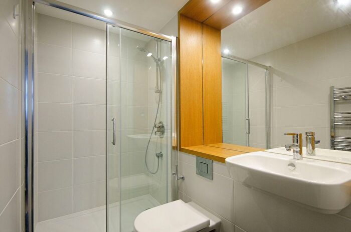 2 Bedroom Flat To Rent In Vermillion, Canning Town, London, E16