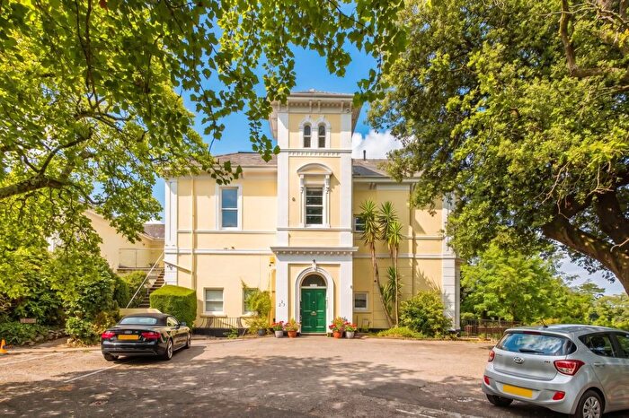 1 Bedroom Flat For Sale In Kentisknowle, Kents Road, Wellswood, Torquay, TQ1