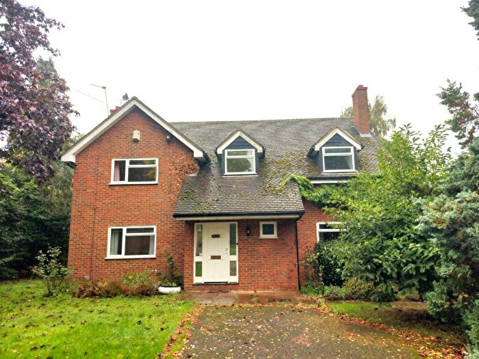 4 Bedroom Detached House To Rent In Church Road, SG19