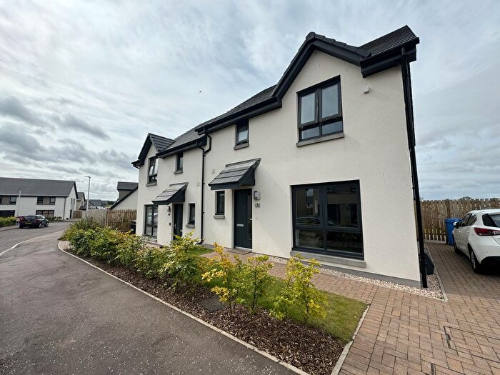 3 Bedroom Semi-Detached House To Rent In Strathgray Wynd, Dundee, DD2