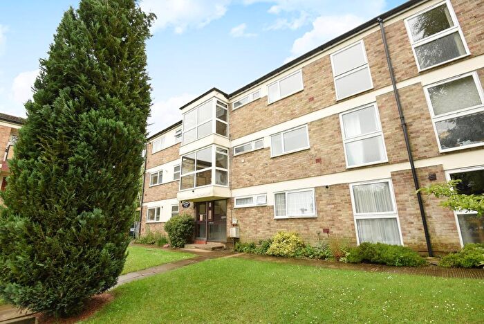 2 Bedroom Apartment To Rent In Cholesbury Grange, Headington, OX3