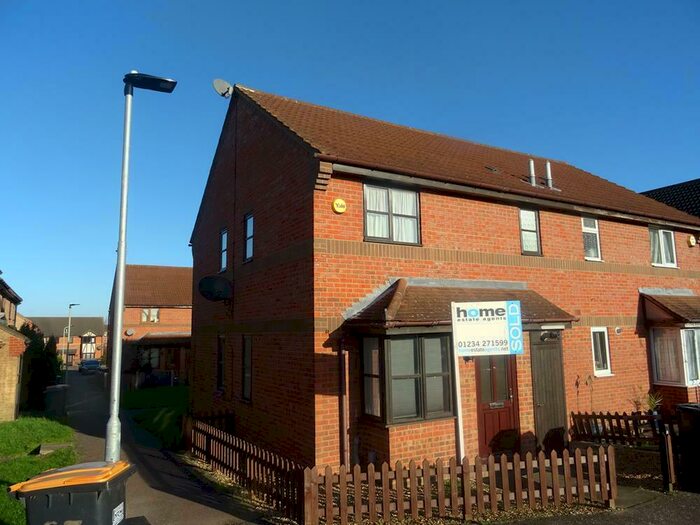 1 Bedroom Cluster House To Rent In Poppyfields, Bedford, MK41