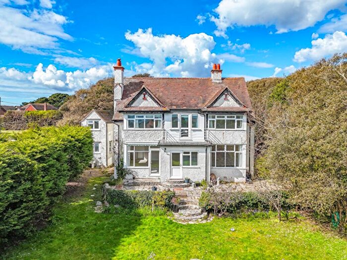 4 Bedroom Detached House For Sale In Park Lane, Milford On Sea, Lymington, SO41