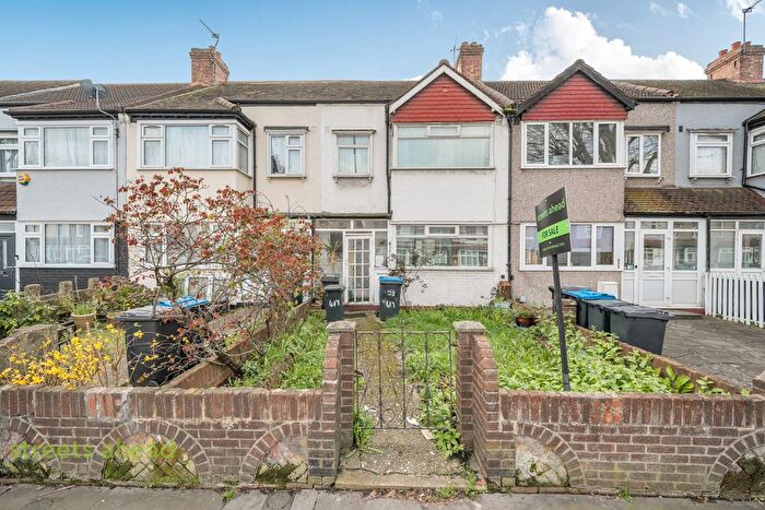3 Bedroom Terraced House For Sale In Mitcham Road, Croydon, CR0